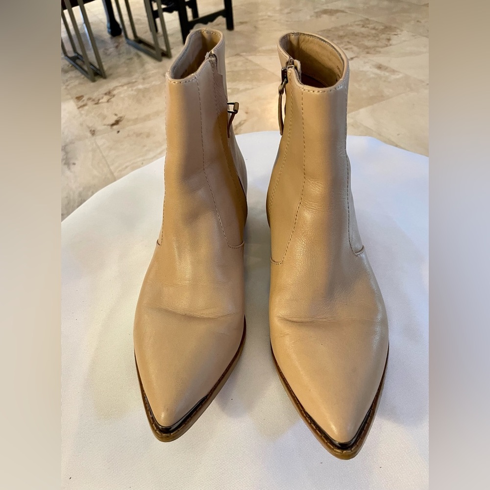 Excellent Botkier New York Above Ankle Leather Tan Boots Size 6M
